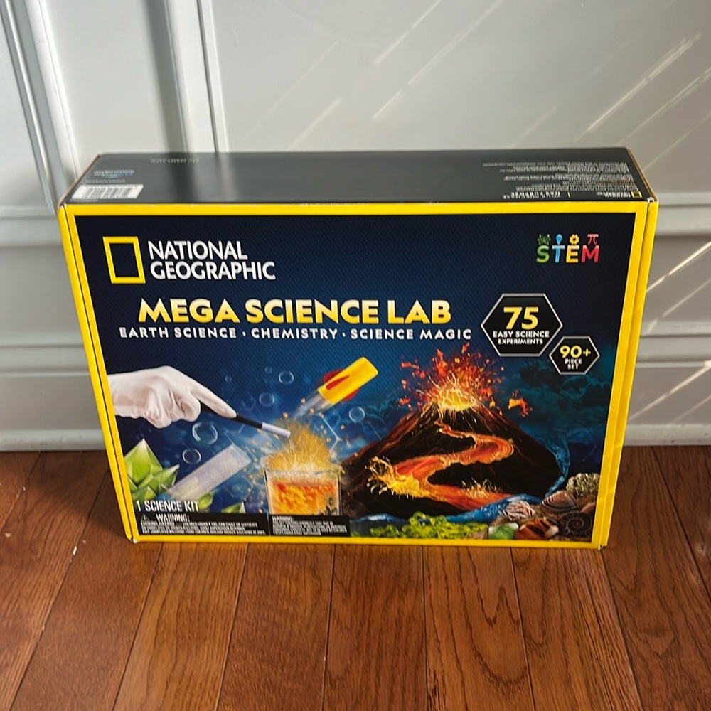 National Geographic Mega Science Lab NEW in box